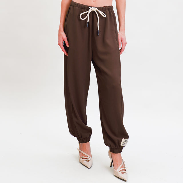 Tension in-Fluid fabric trousers - dark brown