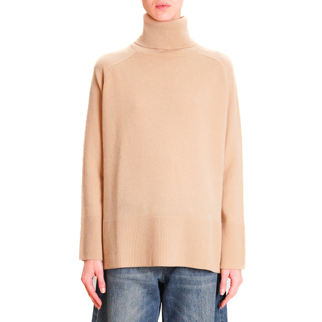 Tension in-Maglia box turtleneck 100% wool SOFT - beige