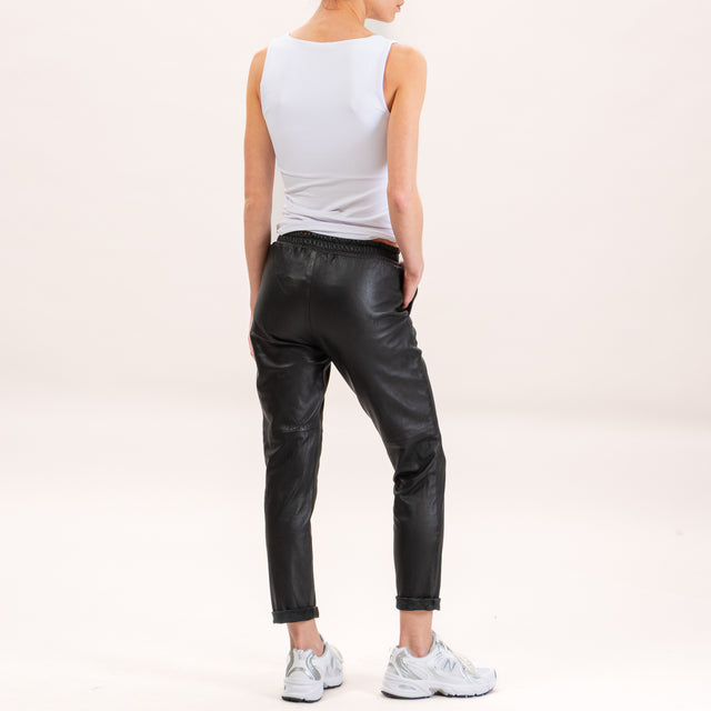 Zeroassoluto-Genuine leather boyfriend trousers - black