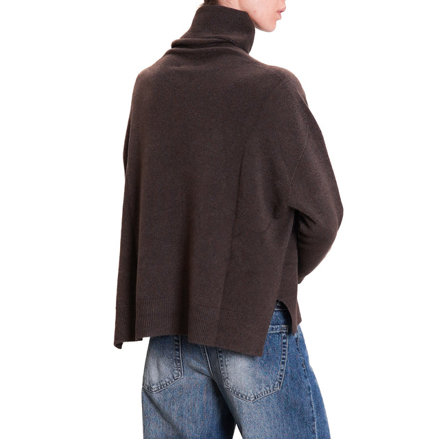 Kontatto-QS High neck sweater with side slits - cocoa