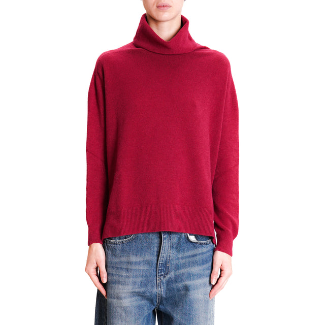 Kontatto-QS High Neck Side Slit Sweater - Bordeaux