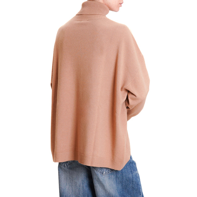 Kontatto-QS High neck oversized sweater - caramel