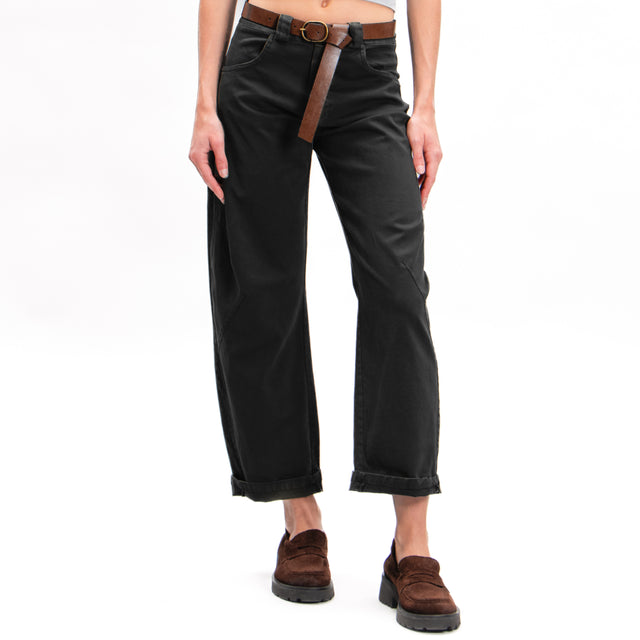 In-Pantalone carrot tension with belt - black