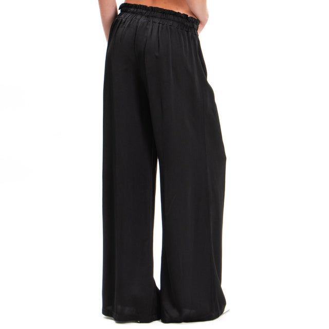 Motel-Pantalone in satin con coulisse - nero