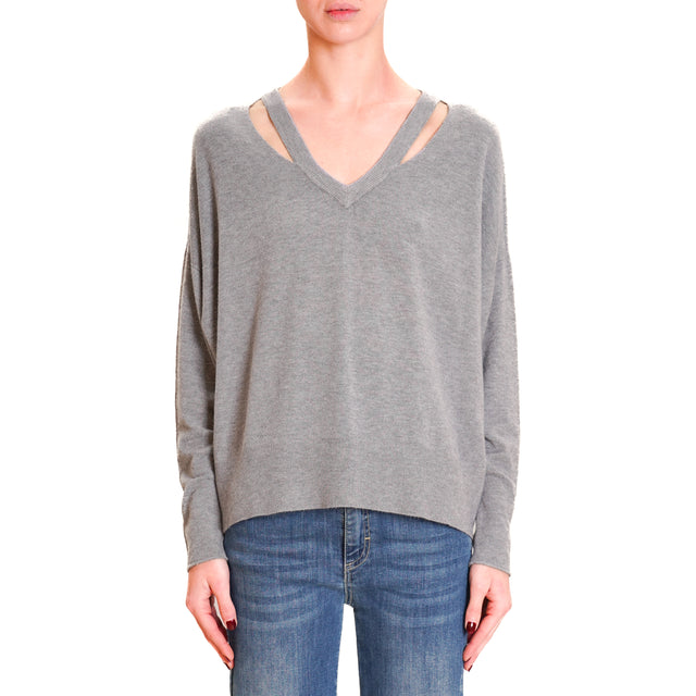 Motel-Maglia scollo v cut out - grigio