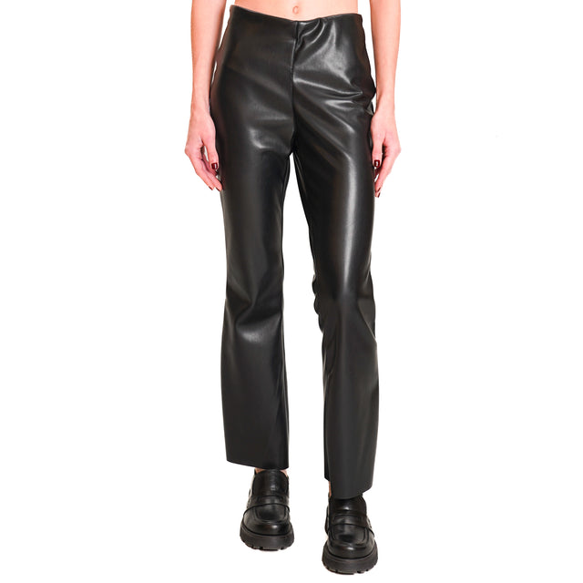 Tension in-Leather Trousers with Flares - Black