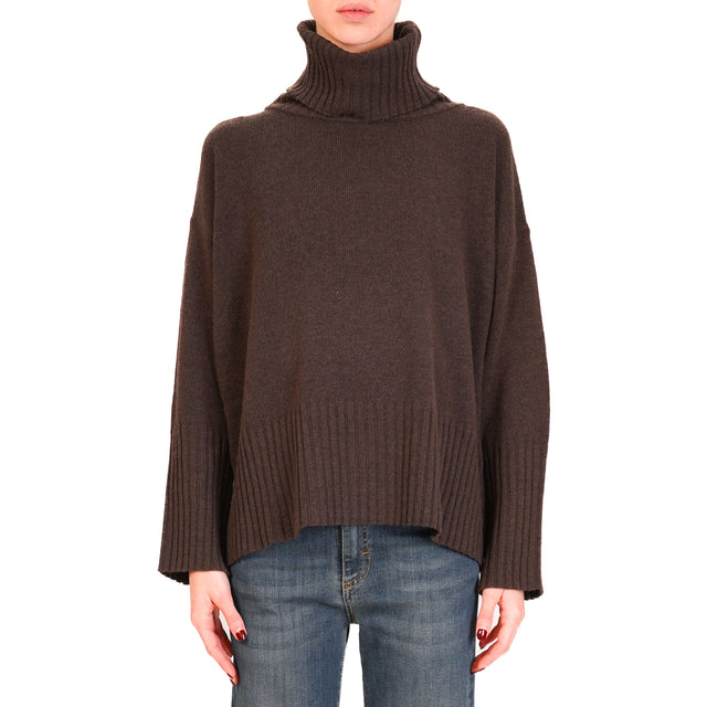 Tensione in-Maglia collo alto misto cashmere - cioccolato