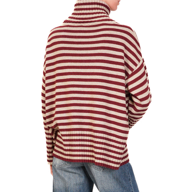 Tnsione in-Maglia misto cashmere collo alto a righ - bordeaux/beige