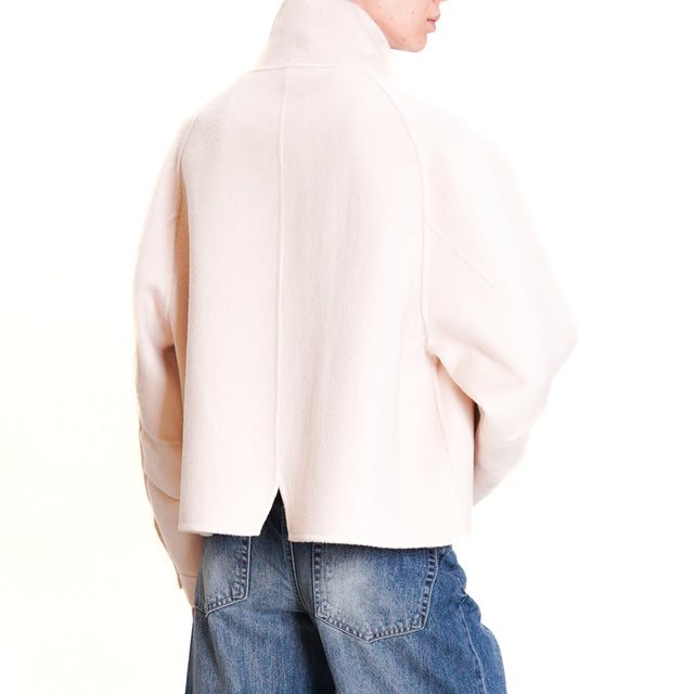 Tension in-Jacket with pockets - cream