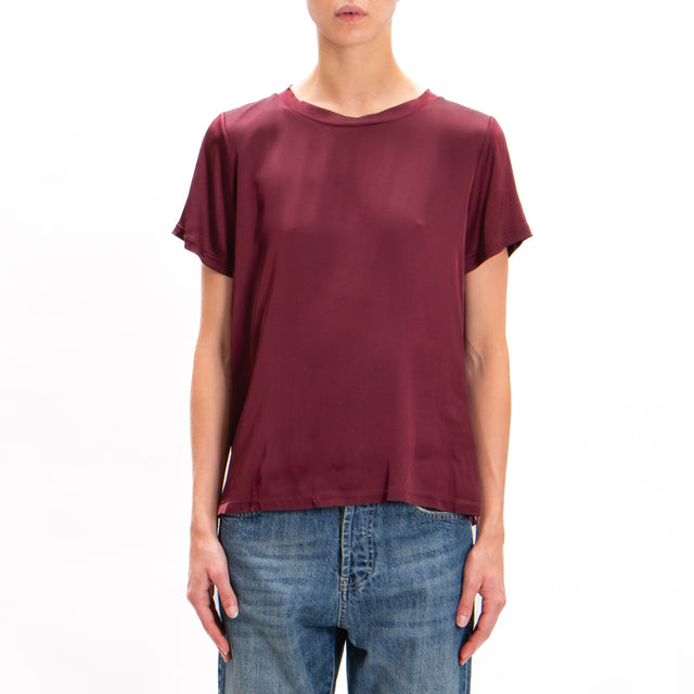 Tensione in-Blusa mezza manica in satin elasticizzato - vino