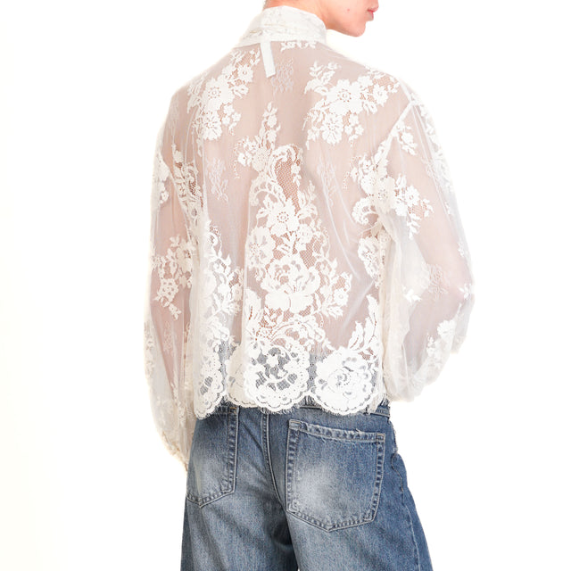 Tensione in-Blusa in pizzo con fiocco - latte