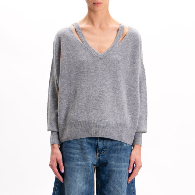 Tensione in-Maglia lana scollo v con cut out - grigio melange