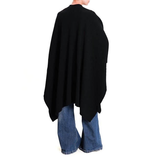 Alley-Knitted Cape - Black