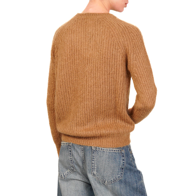 Vicolo-Maglia mohair a coste - camel