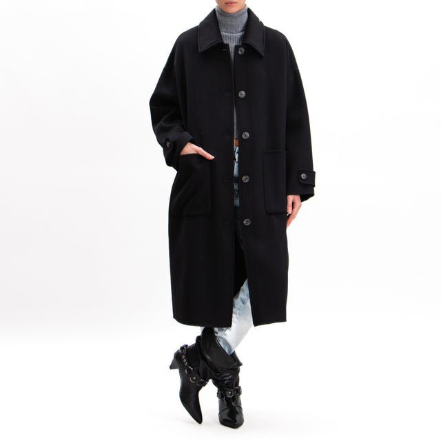 Vicolo-Handmade coat mixed wool with back slit - black