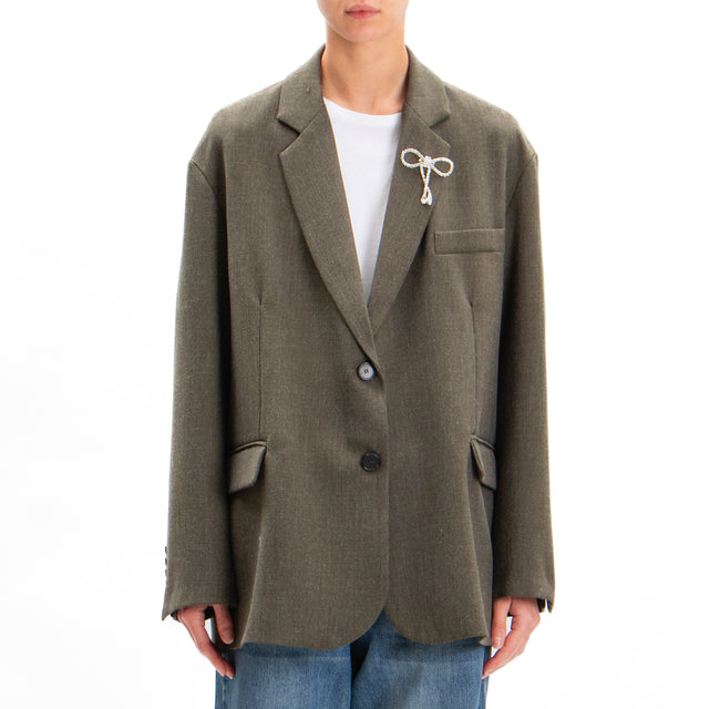 Vicolo-Giacca oversize dettaglio spilla - militare