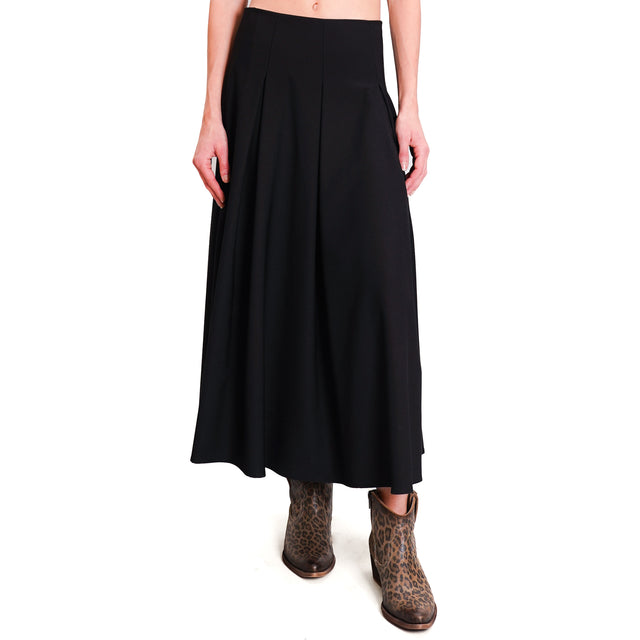 Vicolo-Pleated skirt with zip at the back - black