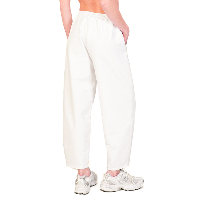 Zeroassoluto-Pantalone mom fit felpa light elastico in vita - bianco