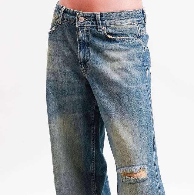 Zeroassoluto-Jeans FRED egg fit vita bassa rottura sul ginocchio - denim