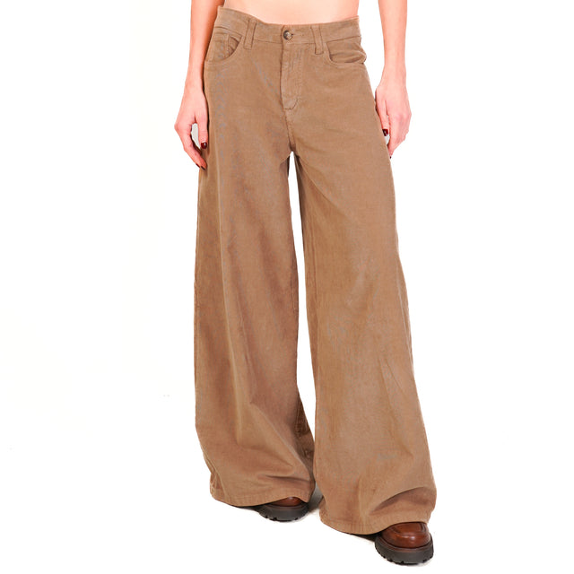 Zeroassoluto-Pantalone LANY wide leg velluto millerighe elasticizzato - camel