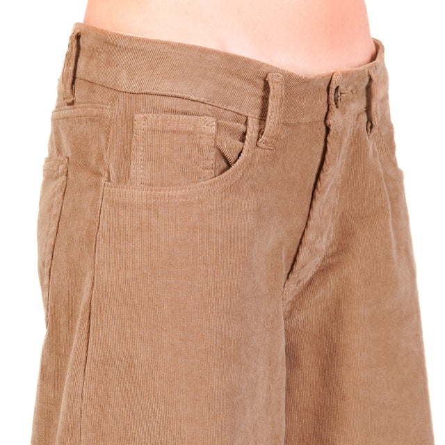 Zeroassoluto-Pantalone LANY wide leg velluto millerighe elasticizzato - camel