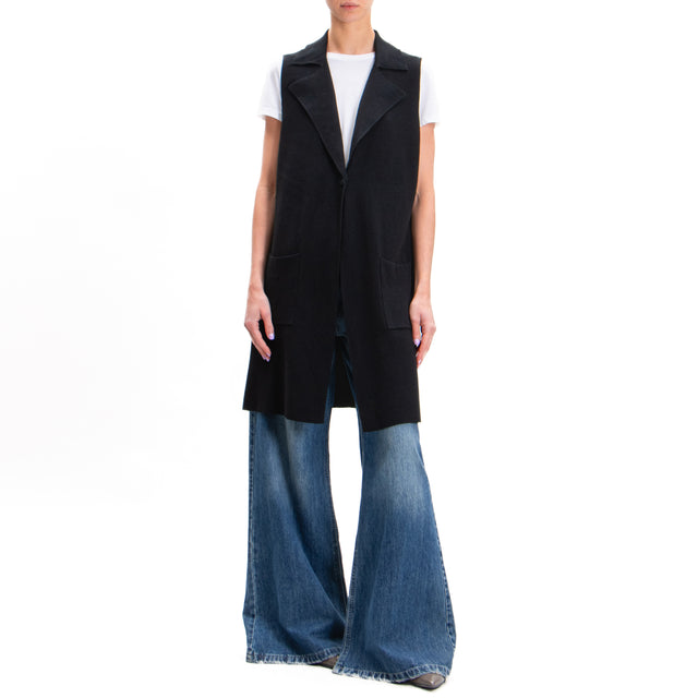 Zeroassoluto-Long vest with pockets - black