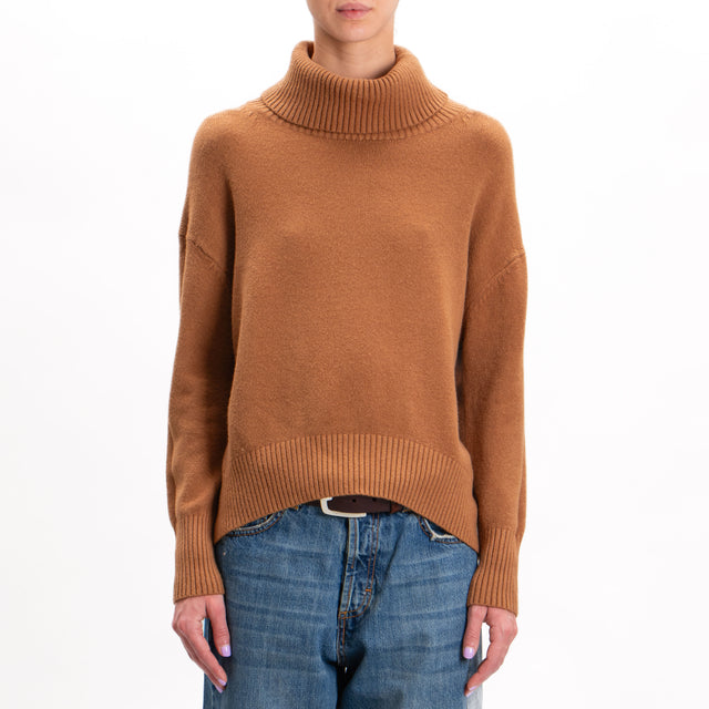 Zeroassoluto-High neck sweater - camel