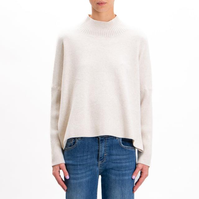 Zeroassoluto-Ribbed collar and sleeve knit sweater - chalk