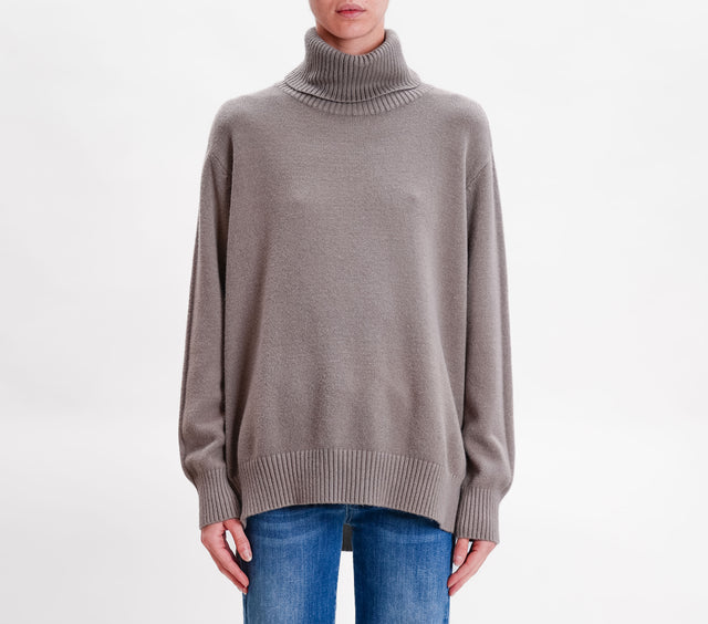 Zeroassoluto-Oversized high neck box sweater with side slits - taupe