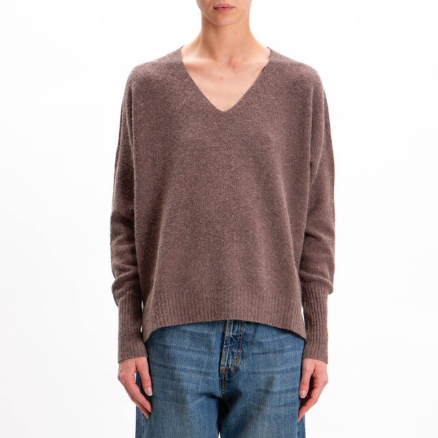 Kontatto-V-neck sweater with side slits - coffee